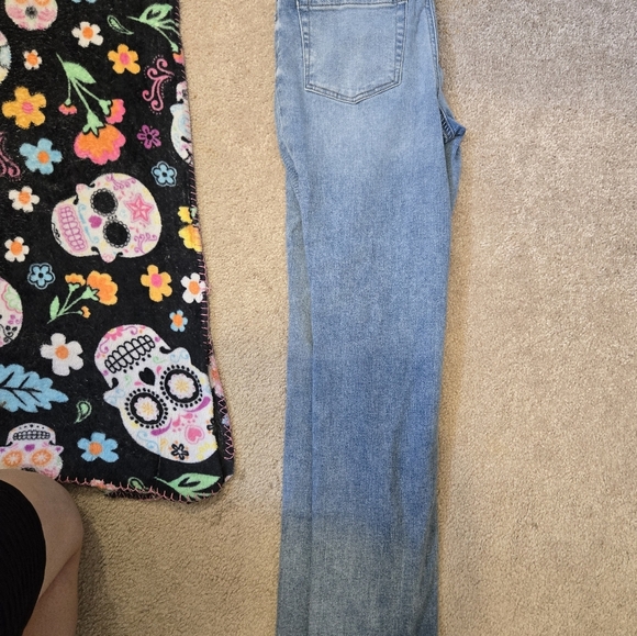 Maurices Light Blue Skinny Jeans - Picture 3 of 3